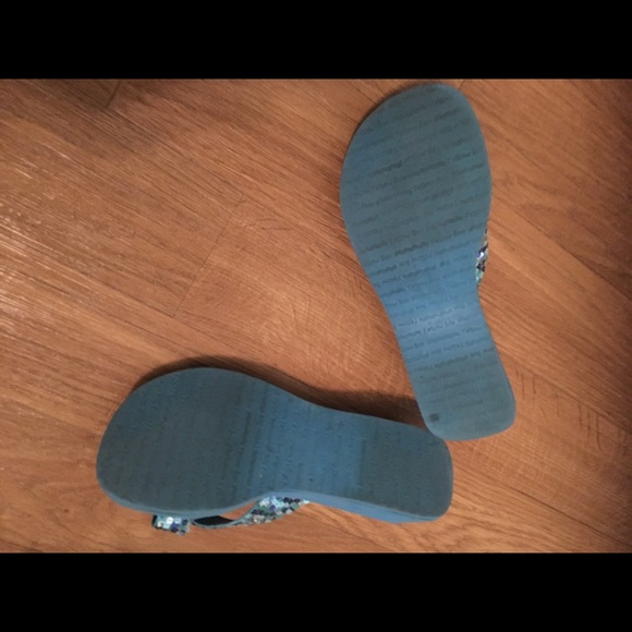 Yellow box GUC 8 Blue Sandals - Picture 3 of 3